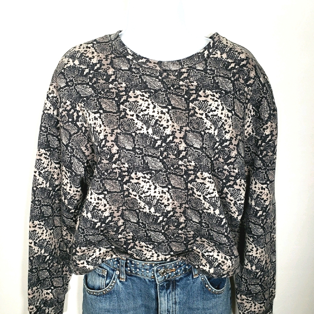 Zara Crewneck Sweater Size Small Smakeskin Grey and Black